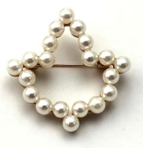 Pearl Ivy Leaf Pin